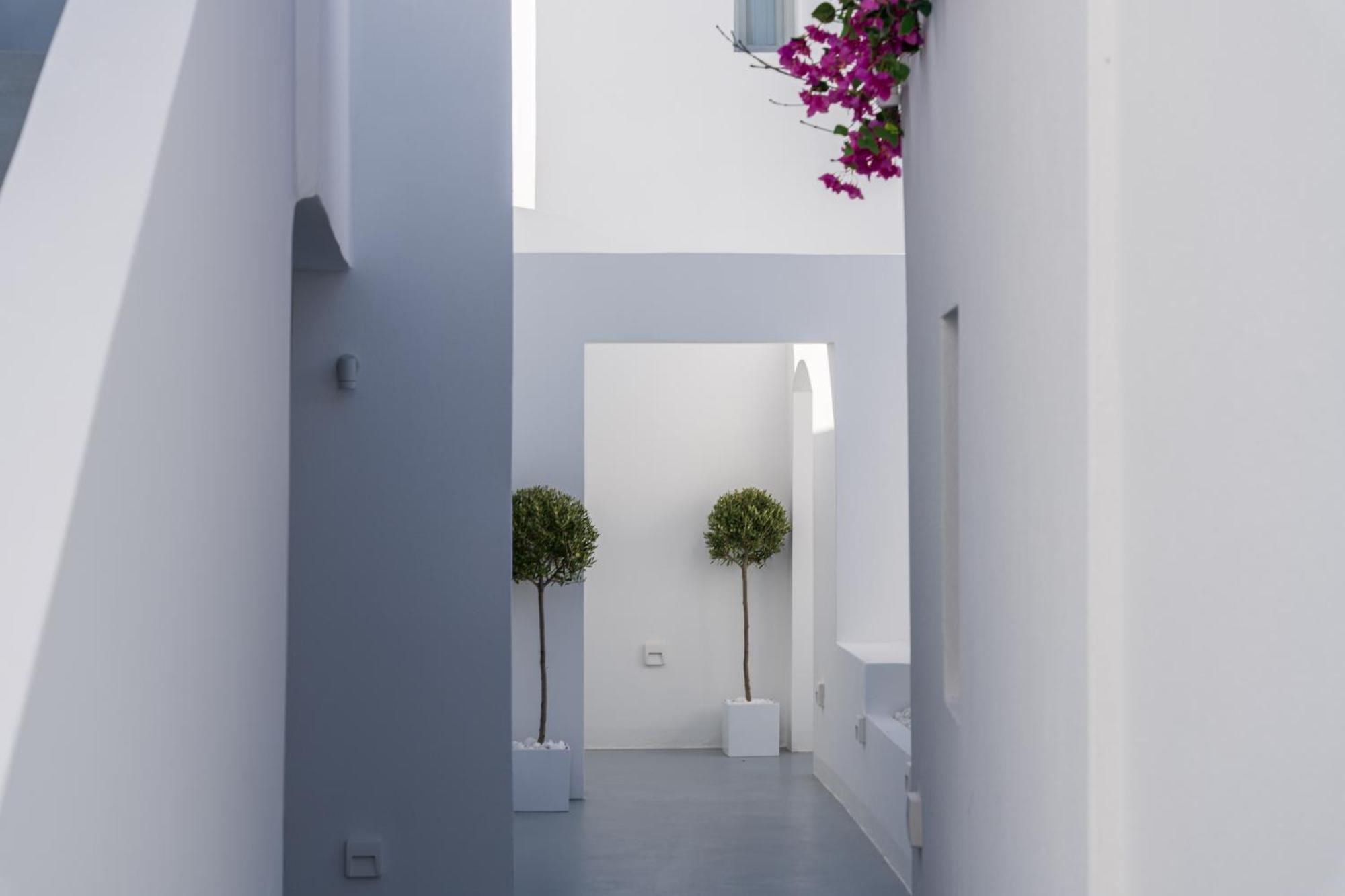 Cycladic Suites & Spa Fira  Exterior photo